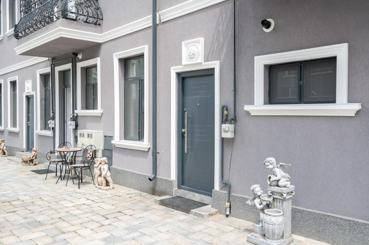 Blue-Line-Apartment-Unirii Bukarest Eksteriør billede